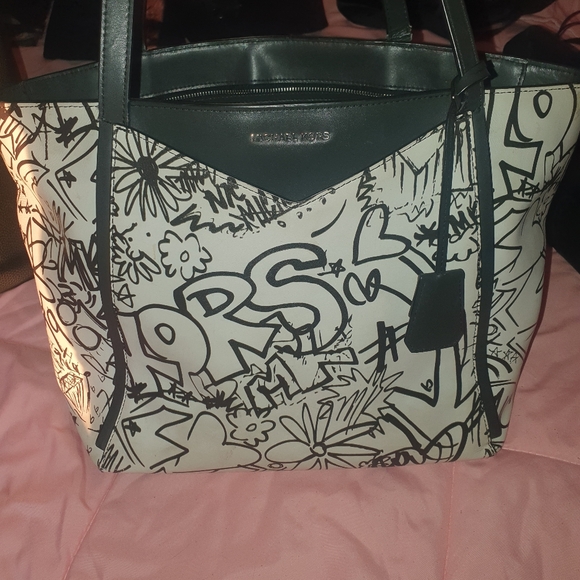 MK limited edition graffiti purse - Picture 2 of 3